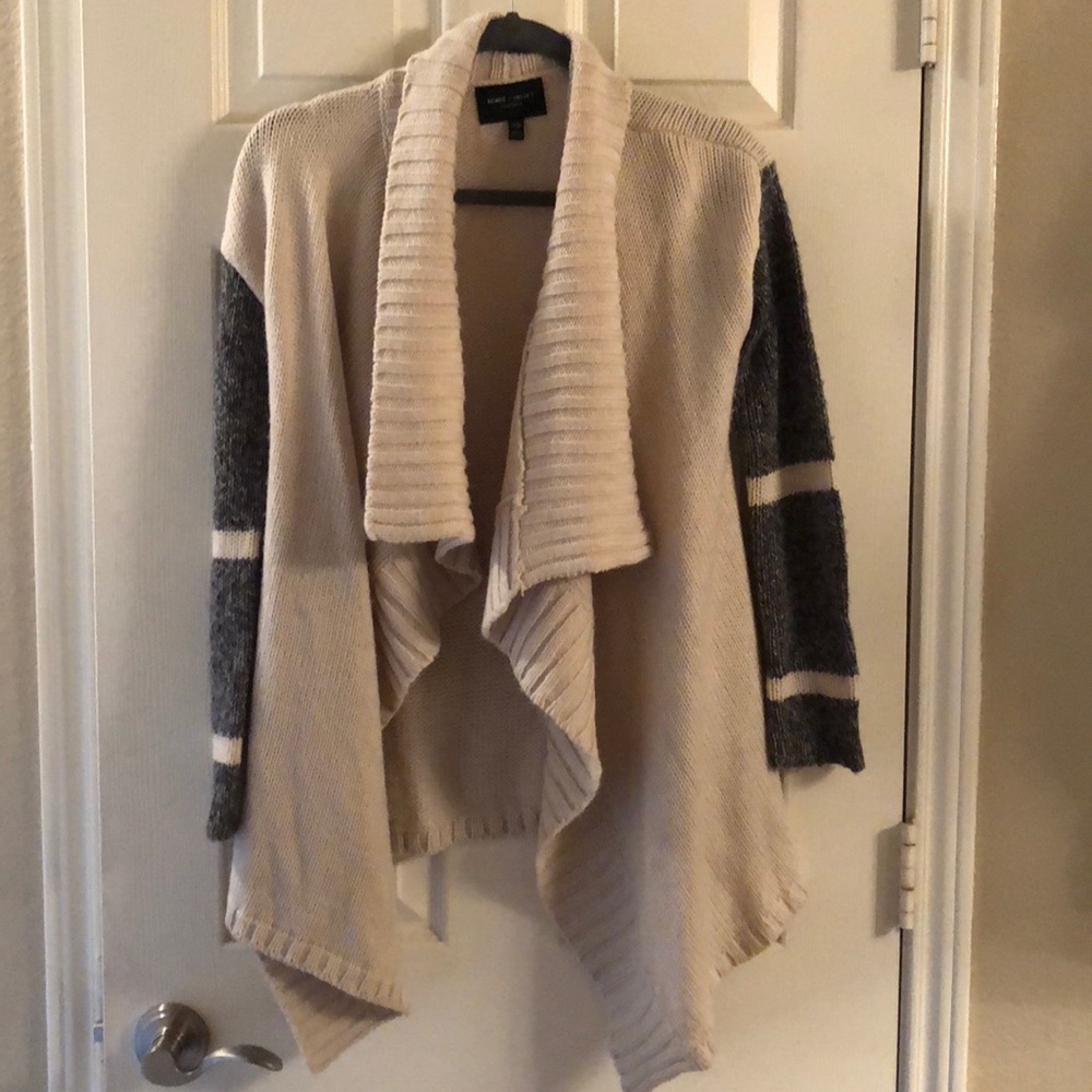 Knit open sweater
